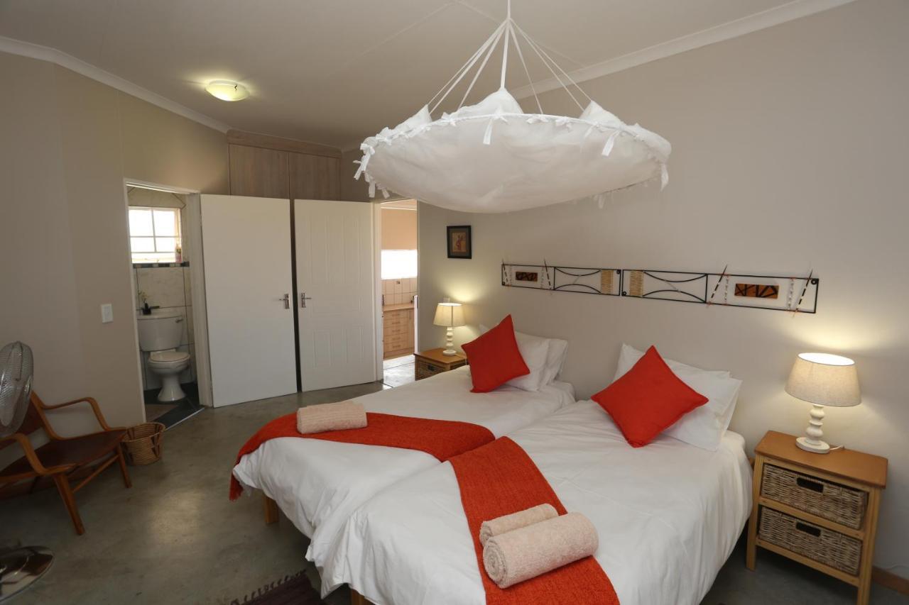 Orange House Self Catering Apartment Aus Exterior photo